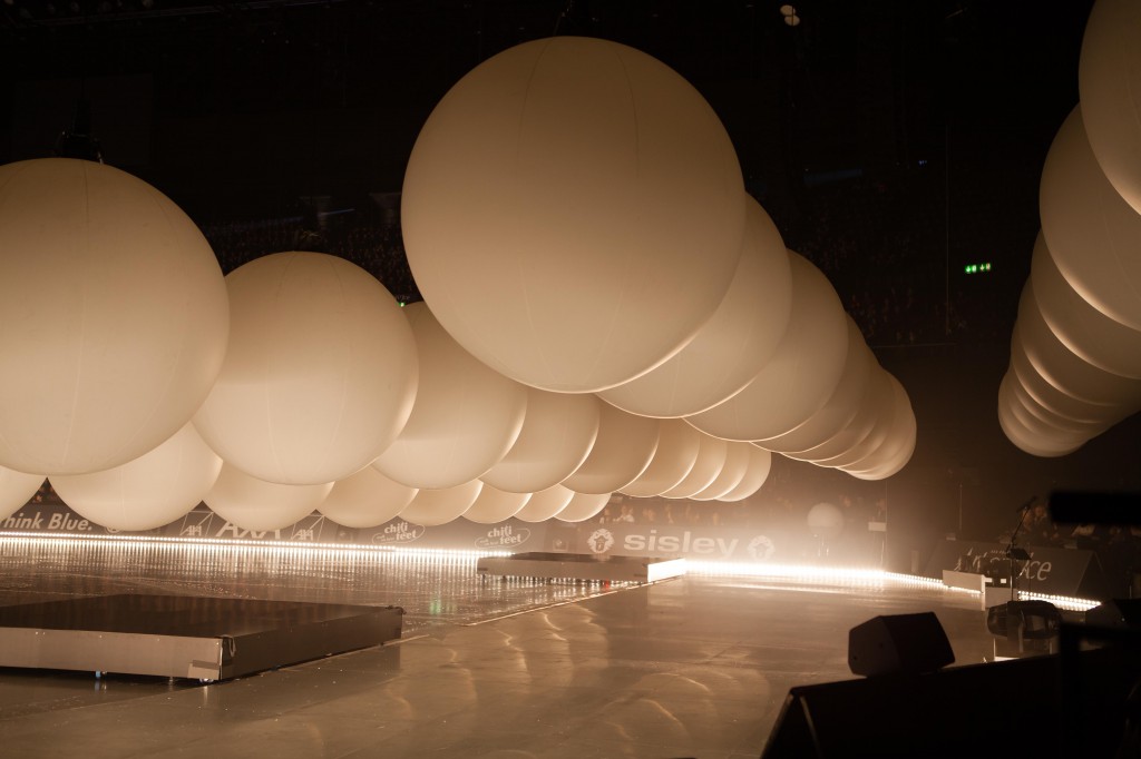 Lighting & Set design for the “Art on Ice” tour – project image 17