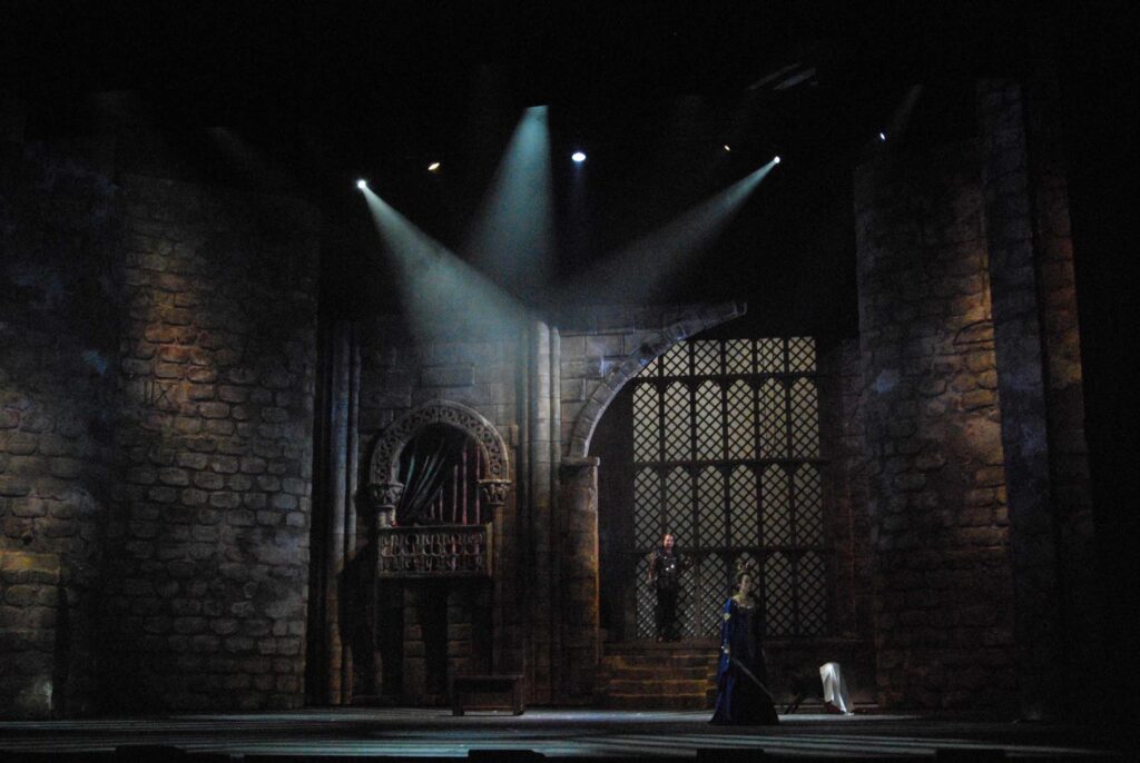Lichtdesign zur „Robin Hood“ Musical Tour – Projektbild 20