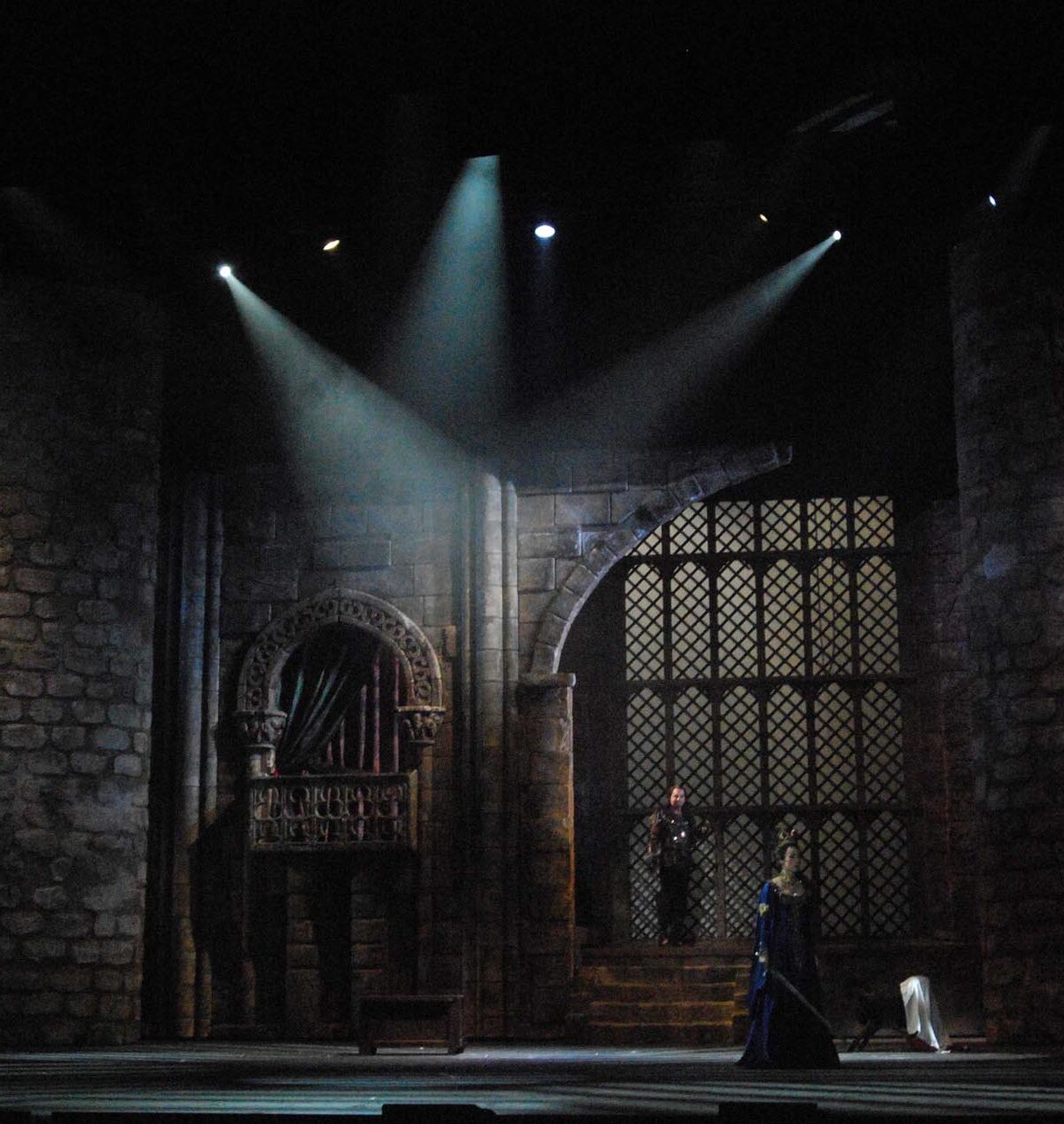 Lighting design for “Robin Hood” – the muscial tour