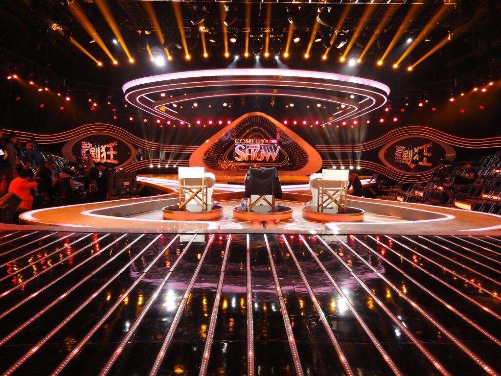 Lighting design for “I’m a comedy maniac” – project image 9