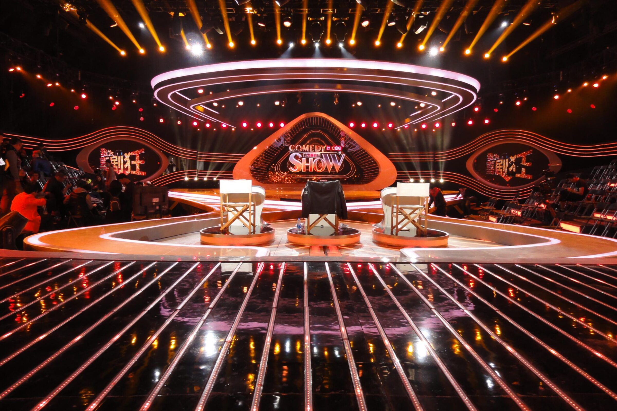 Lighting design for “I’m a comedy maniac” – project image 9