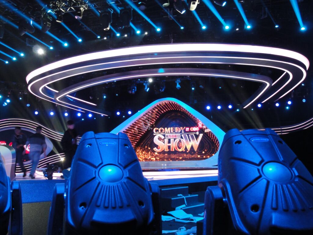 Lighting design for “I’m a comedy maniac” – project image 1
