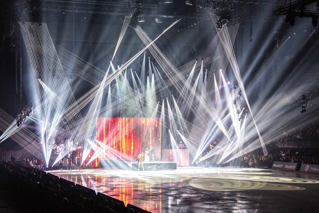 Lighting design for the “Art on Ice” tour – project image 17