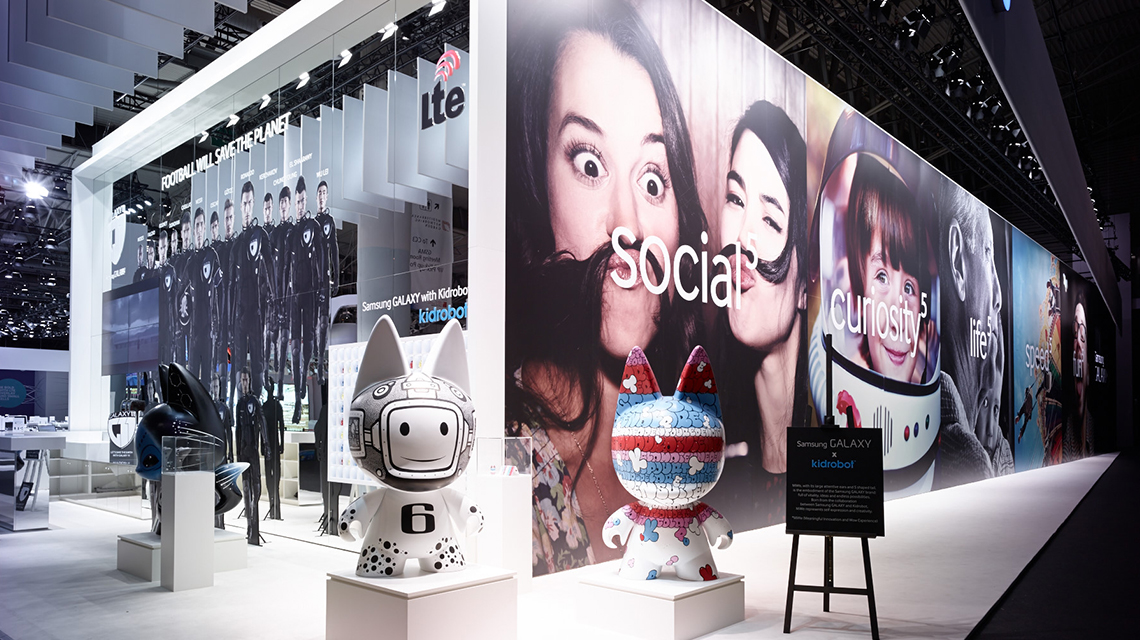 Lighting design for Samsung booth at MWC – project image 4