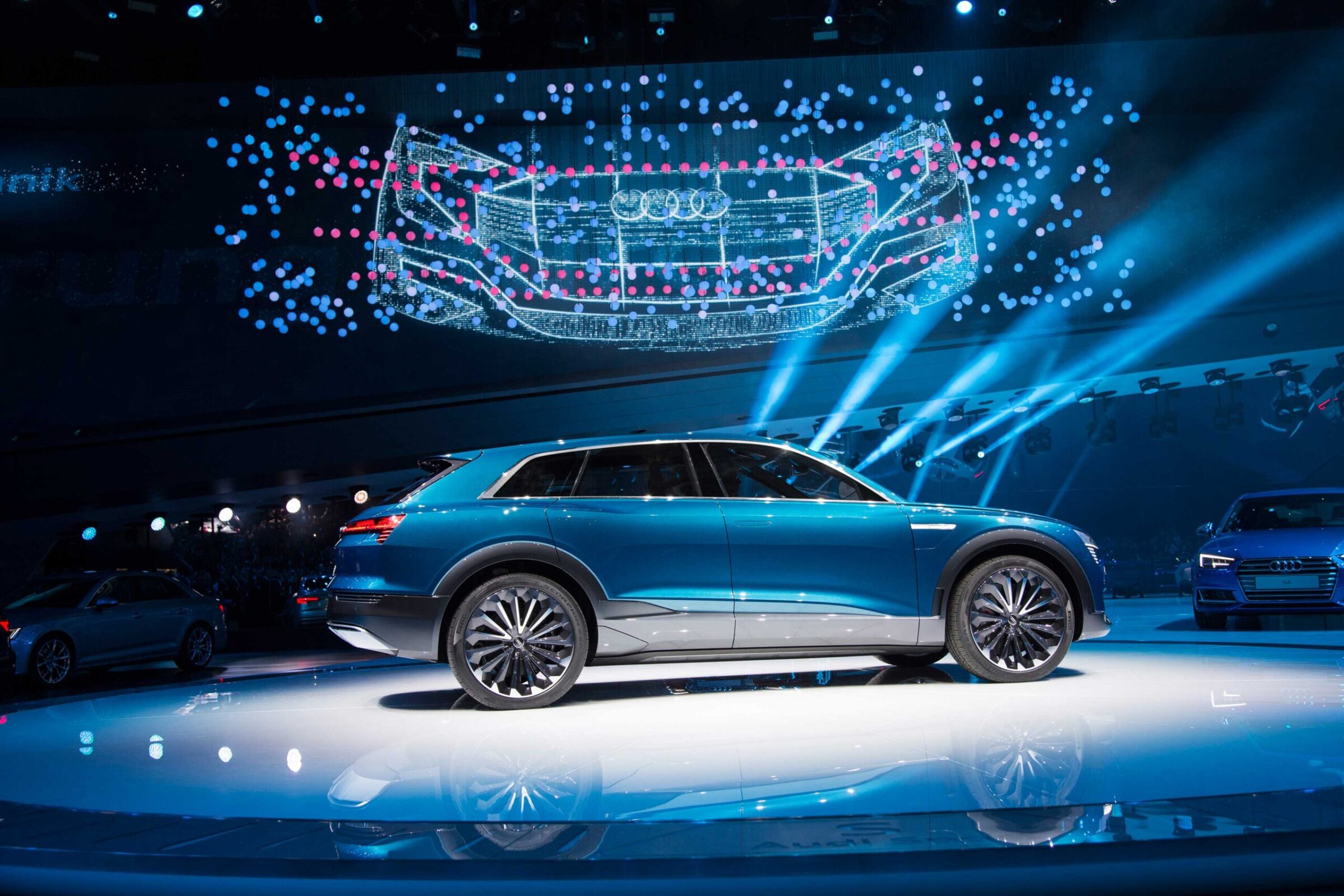 Associated lighting design for Audi’s IAA booth – project image 7