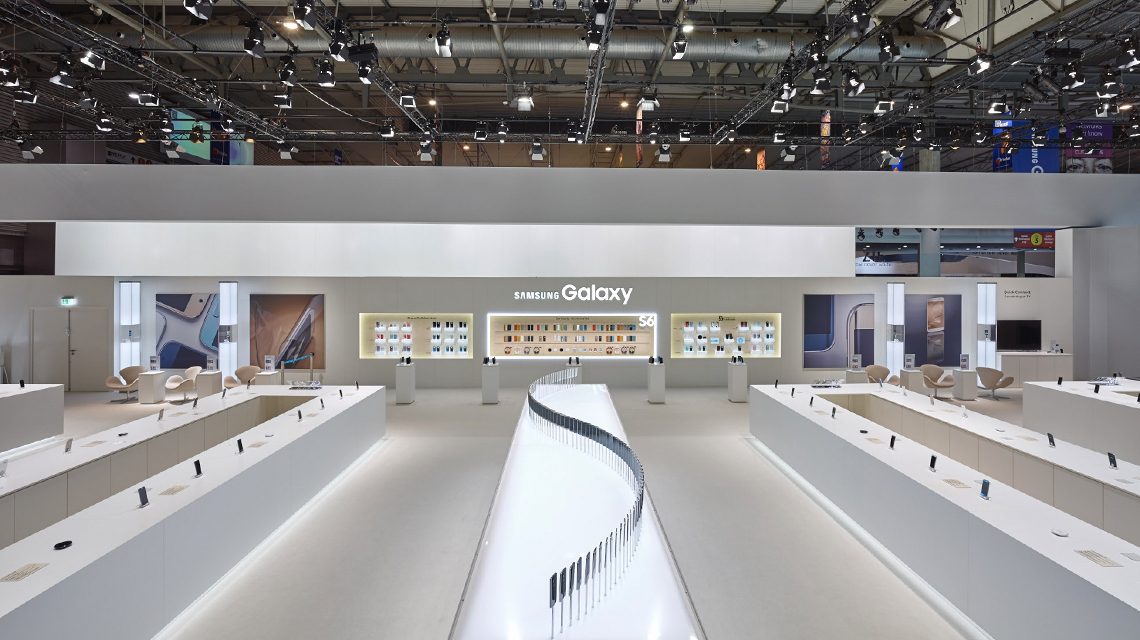 Lighting design for Samsungs MWC booth – project image 4
