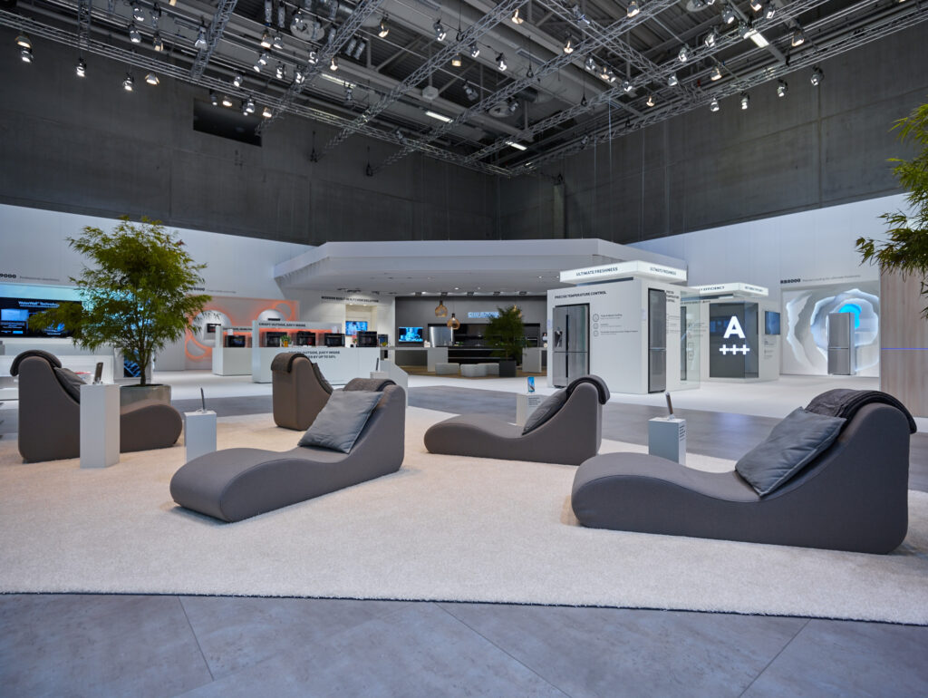 Lighting design for Samsungs IFA booth – project image 2