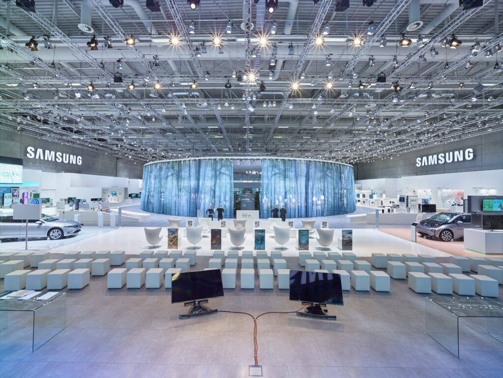 Lighting design for Samsungs IFA booth – project image 6
