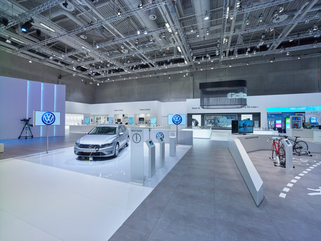 Lighting design for Samsungs IFA booth – project image 16