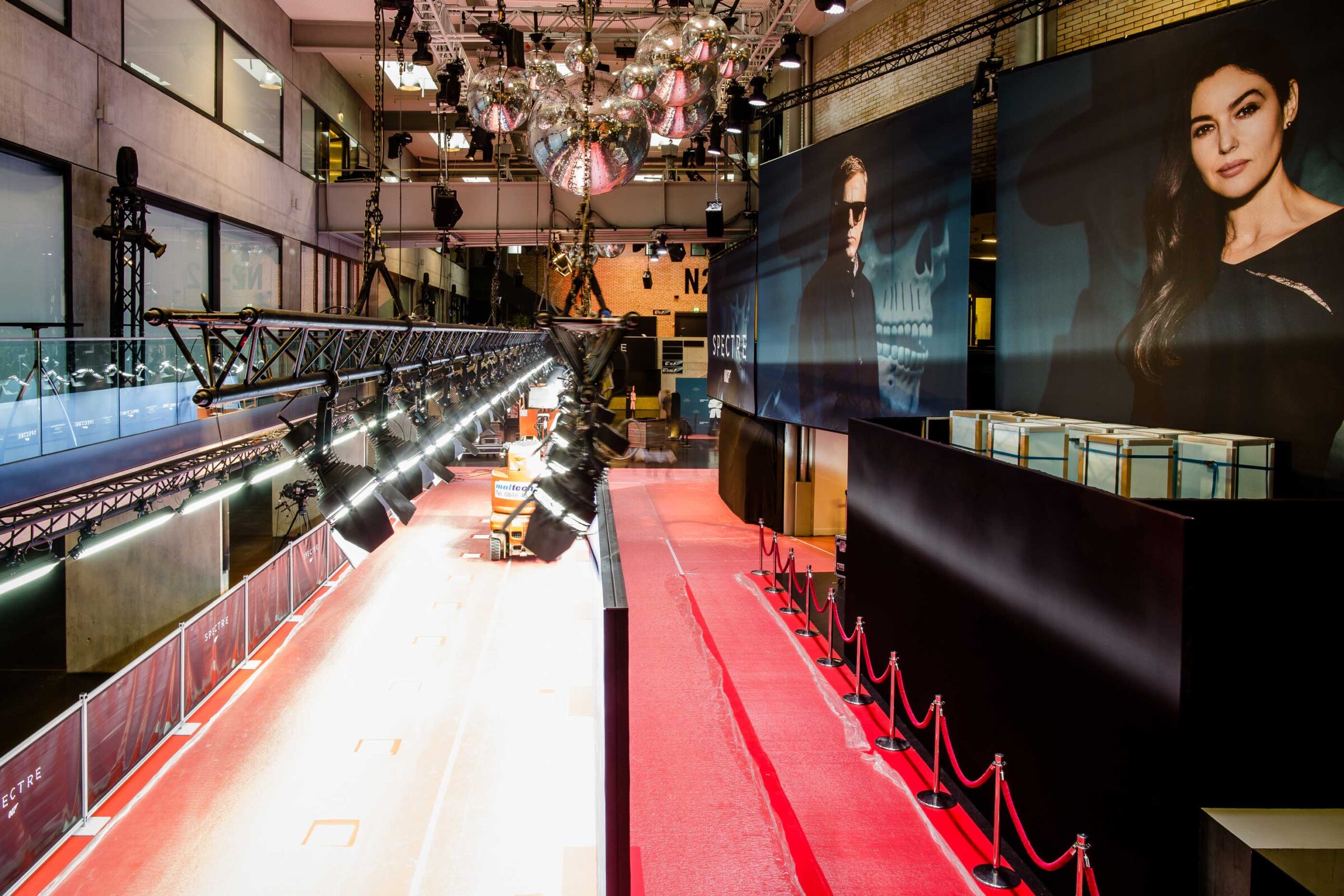 Lighting design for oo7 James Bond Premiere “Spectre” – project image 12