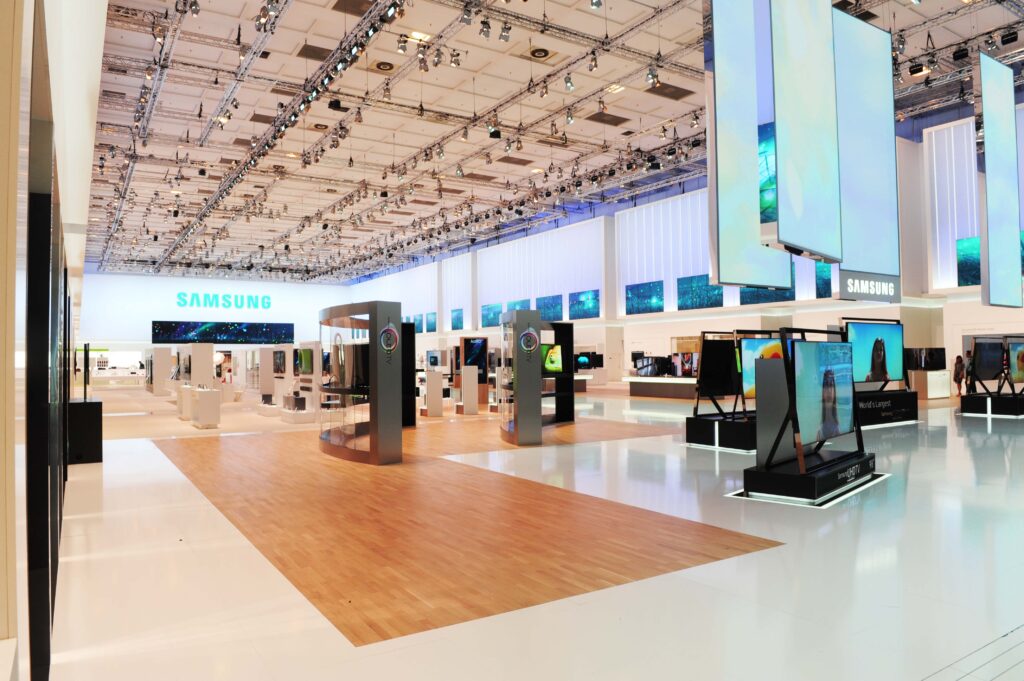 Lighting design for Samsung’s IFA booth – project image 4
