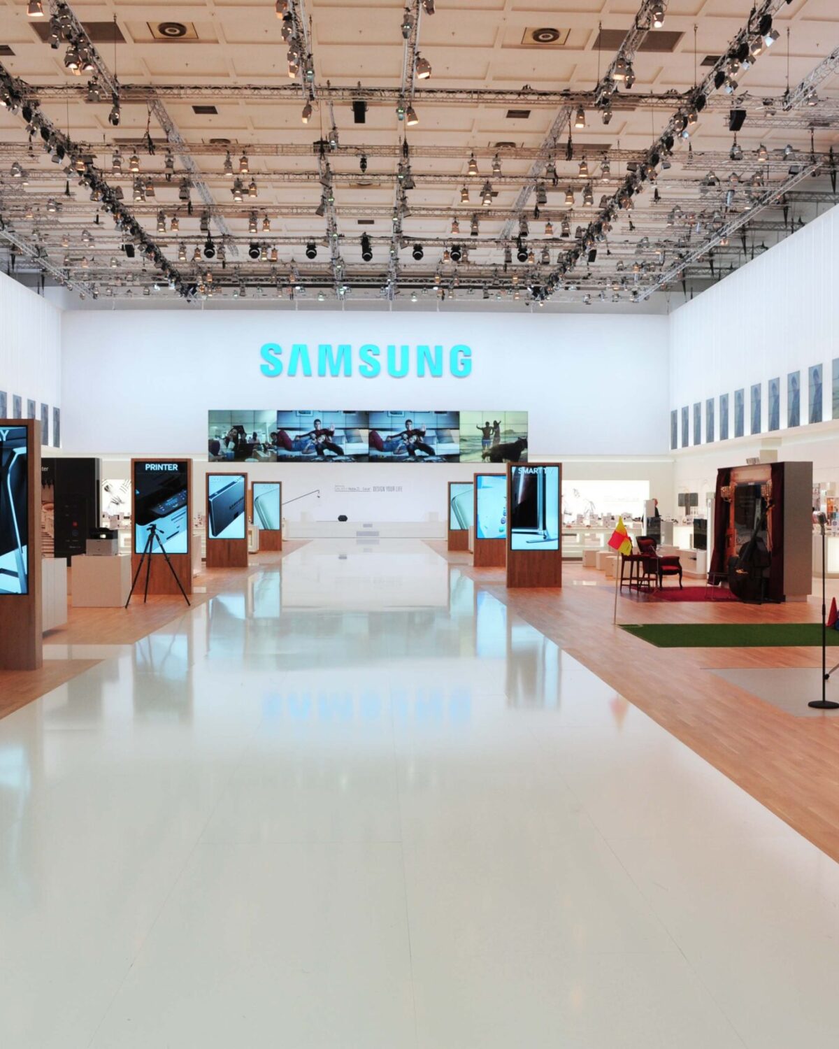 Lighting design for Samsung’s IFA booth