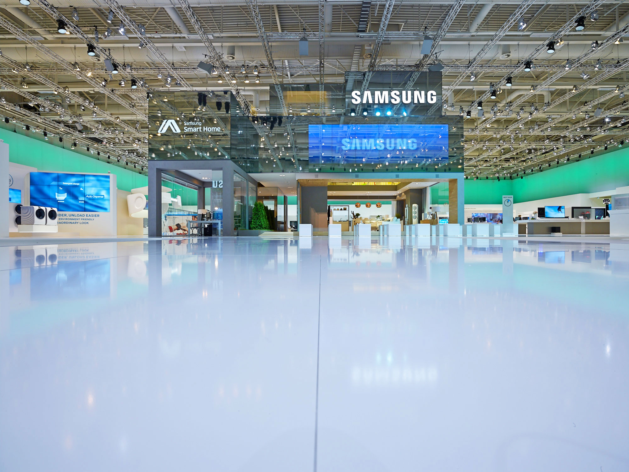 Lighting design for Samsungs IFA booth – project image 19