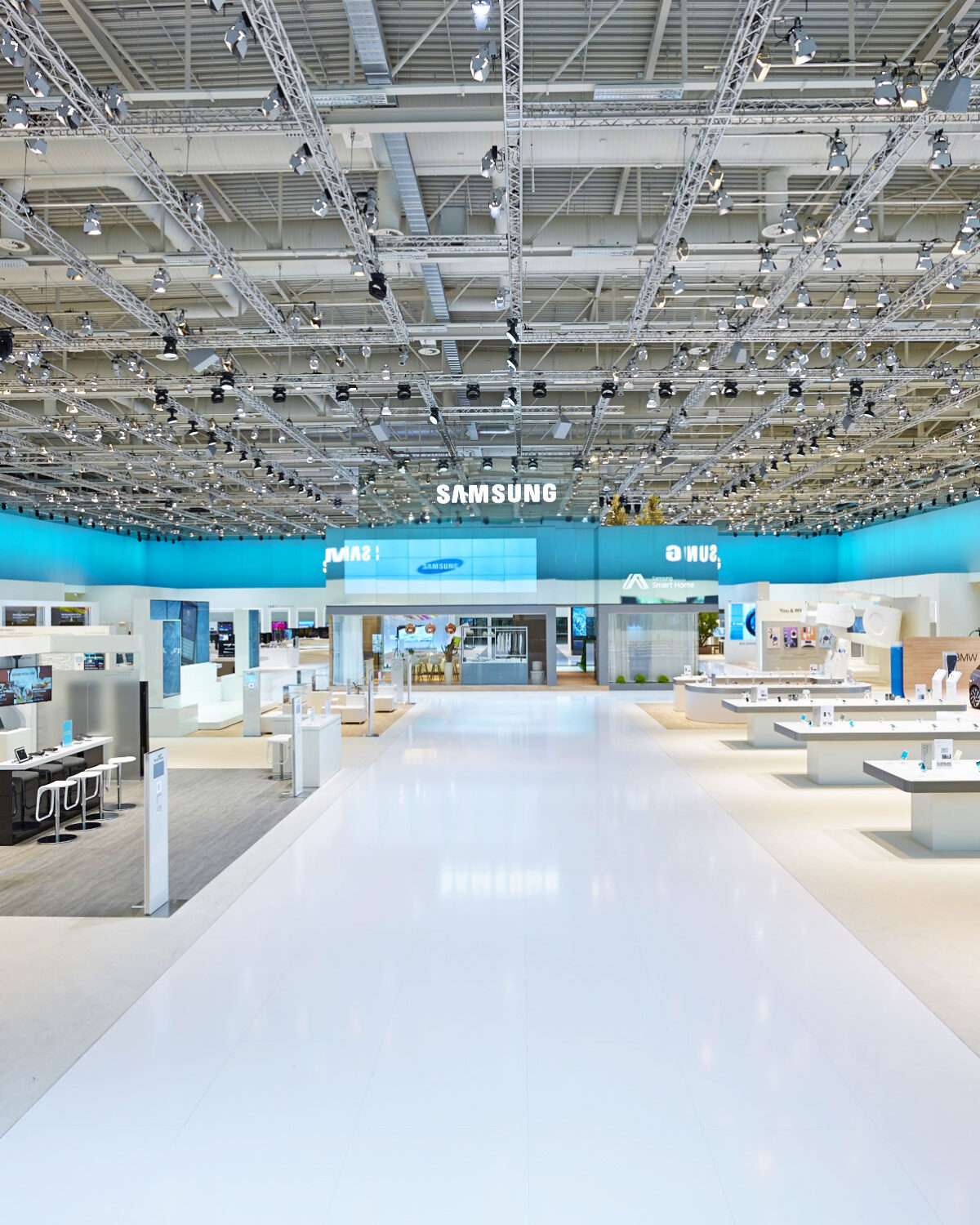 Lighting design for Samsungs IFA booth