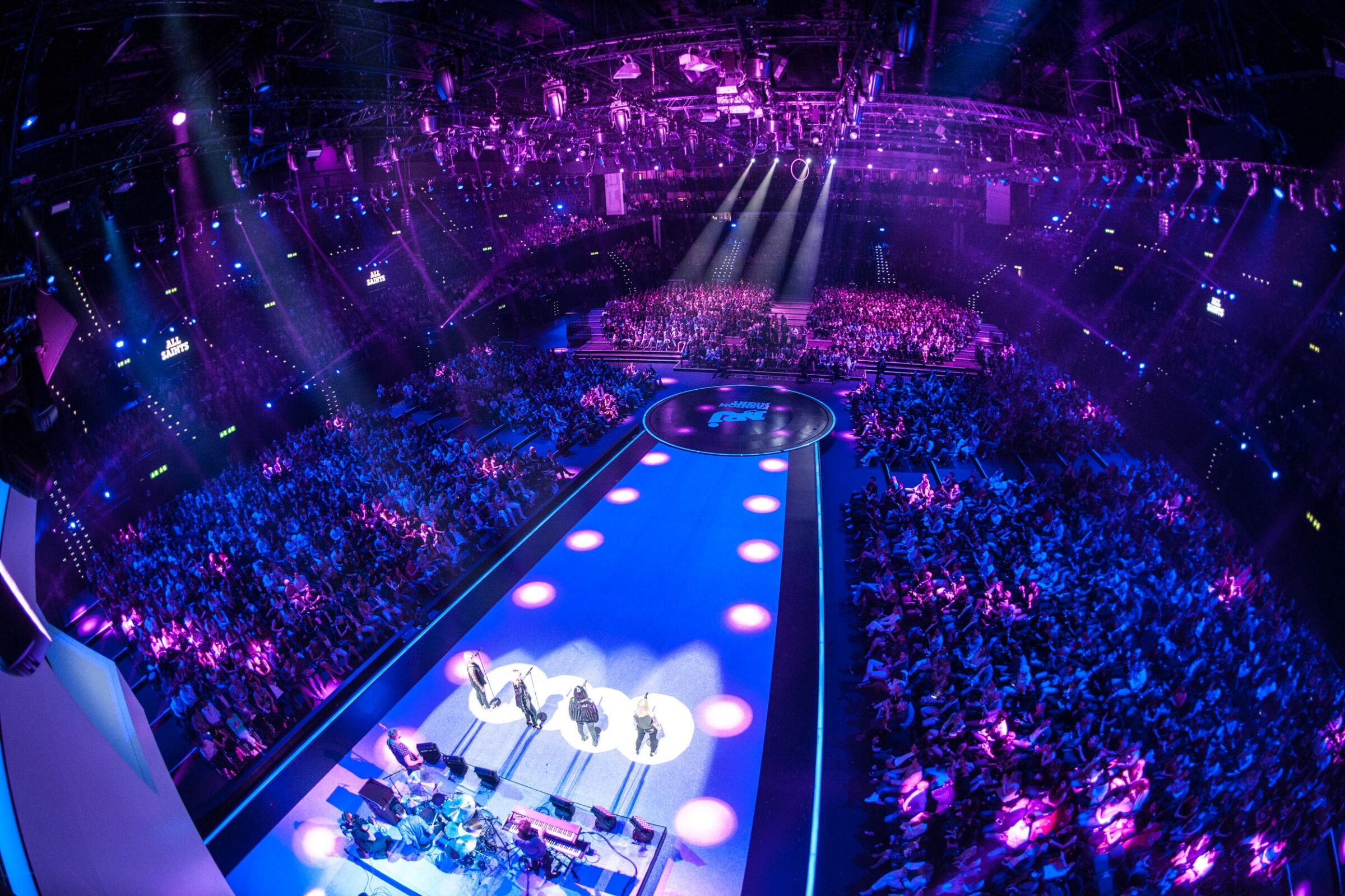 Lighting design for NRJ’s “Fashion Night” – project image 16