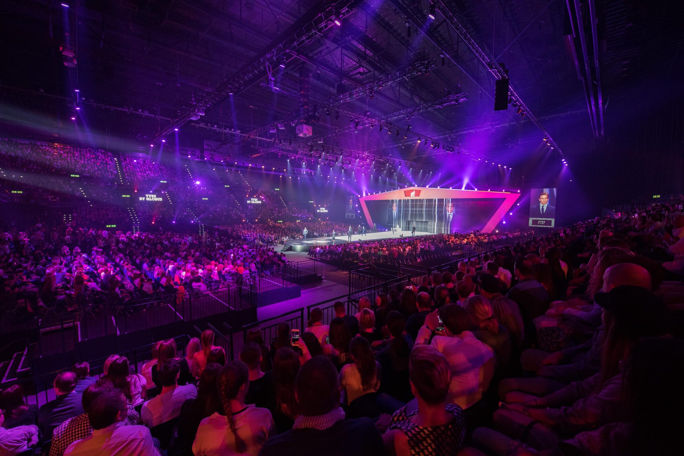 Lighting design for NRJ’s “Fashion Night” – project image 7