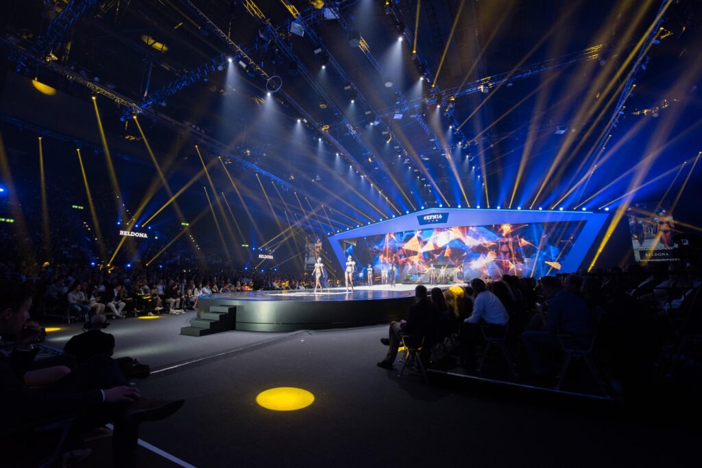 Lighting design for NRJ’s “Fashion Night” – project image 4