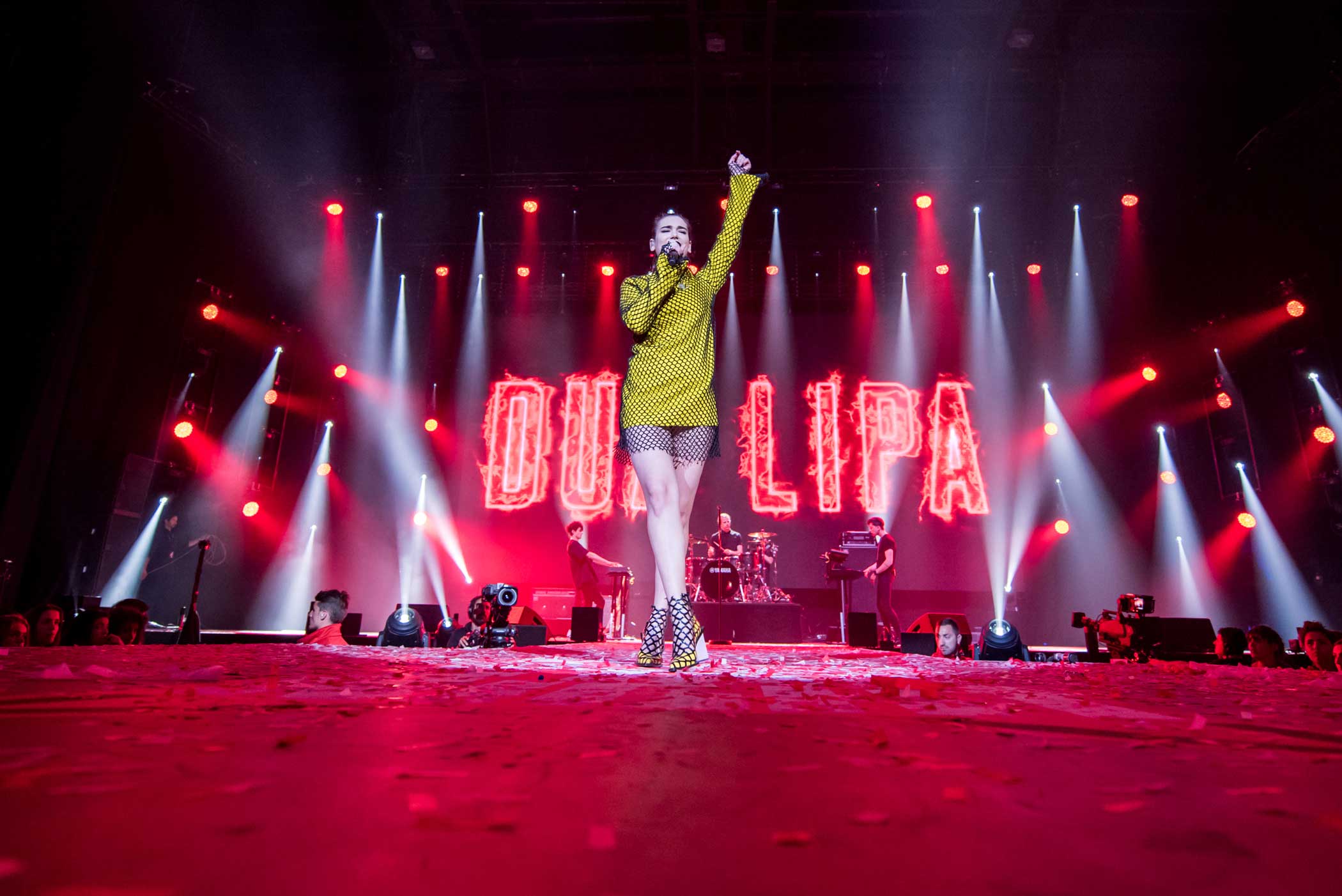 Lighting design for the One FM Star Night – project image 3