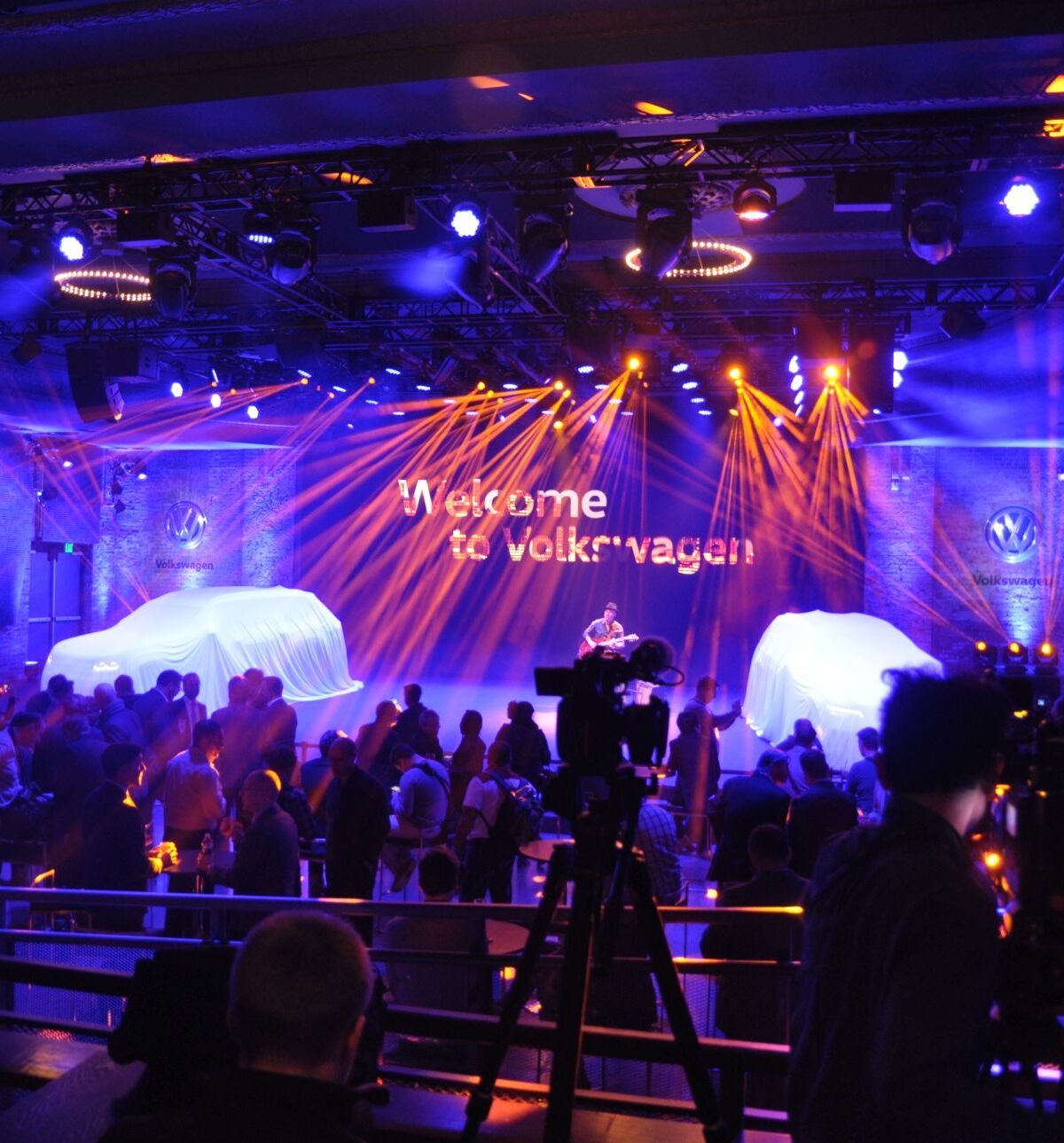 Lighting design for the VW Medianight