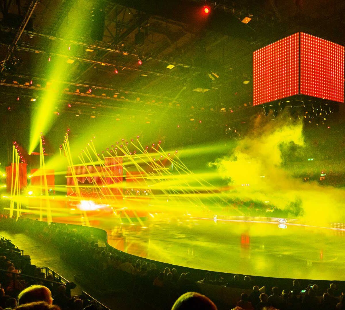 Lighting design for the “Art on Ice” tour