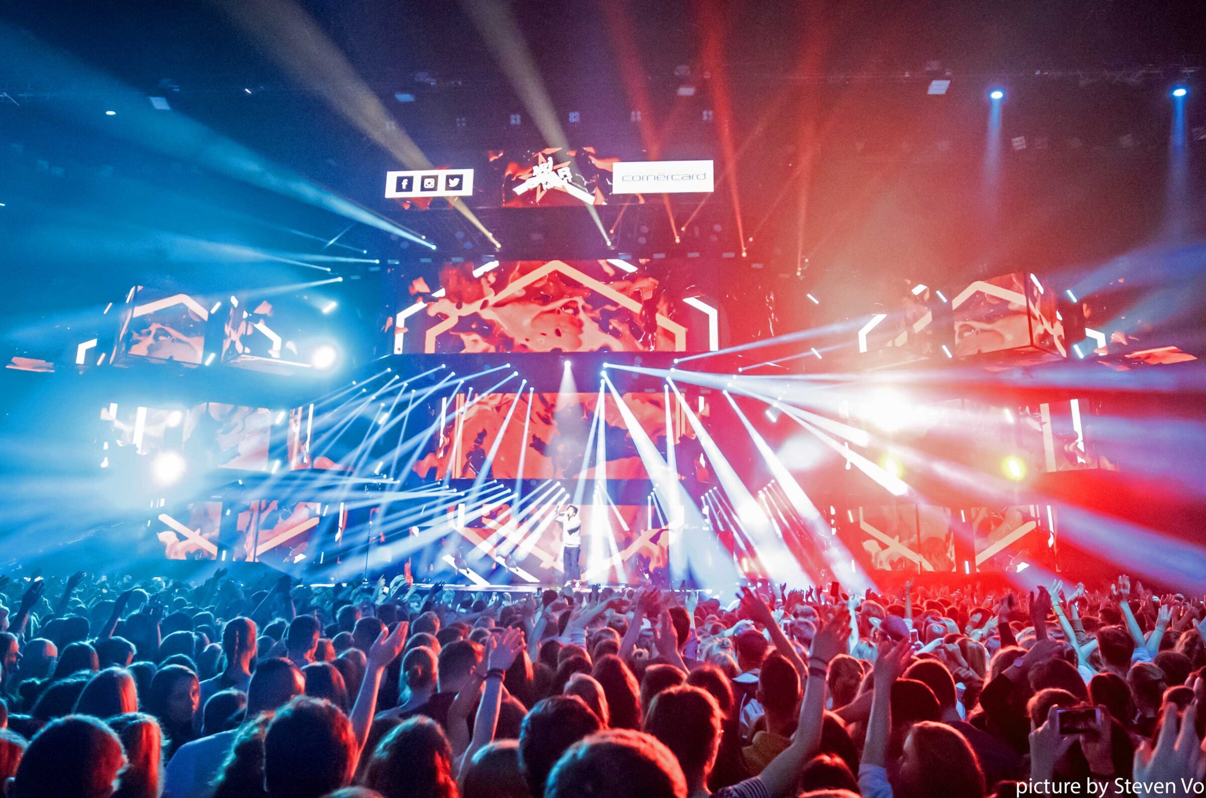 Lichtdesign zur „NRJ Star Night“ – Projektbild 8