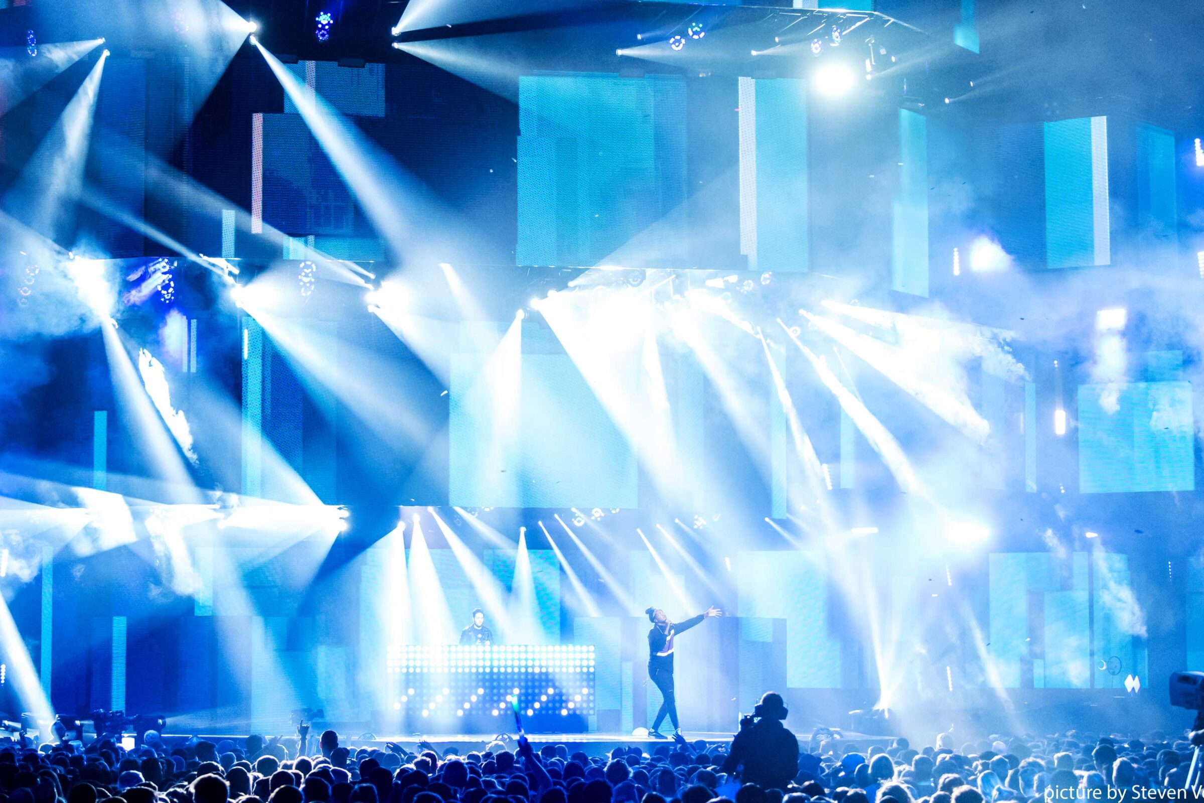Lichtdesign zur „NRJ Star Night“ – Projektbild 10
